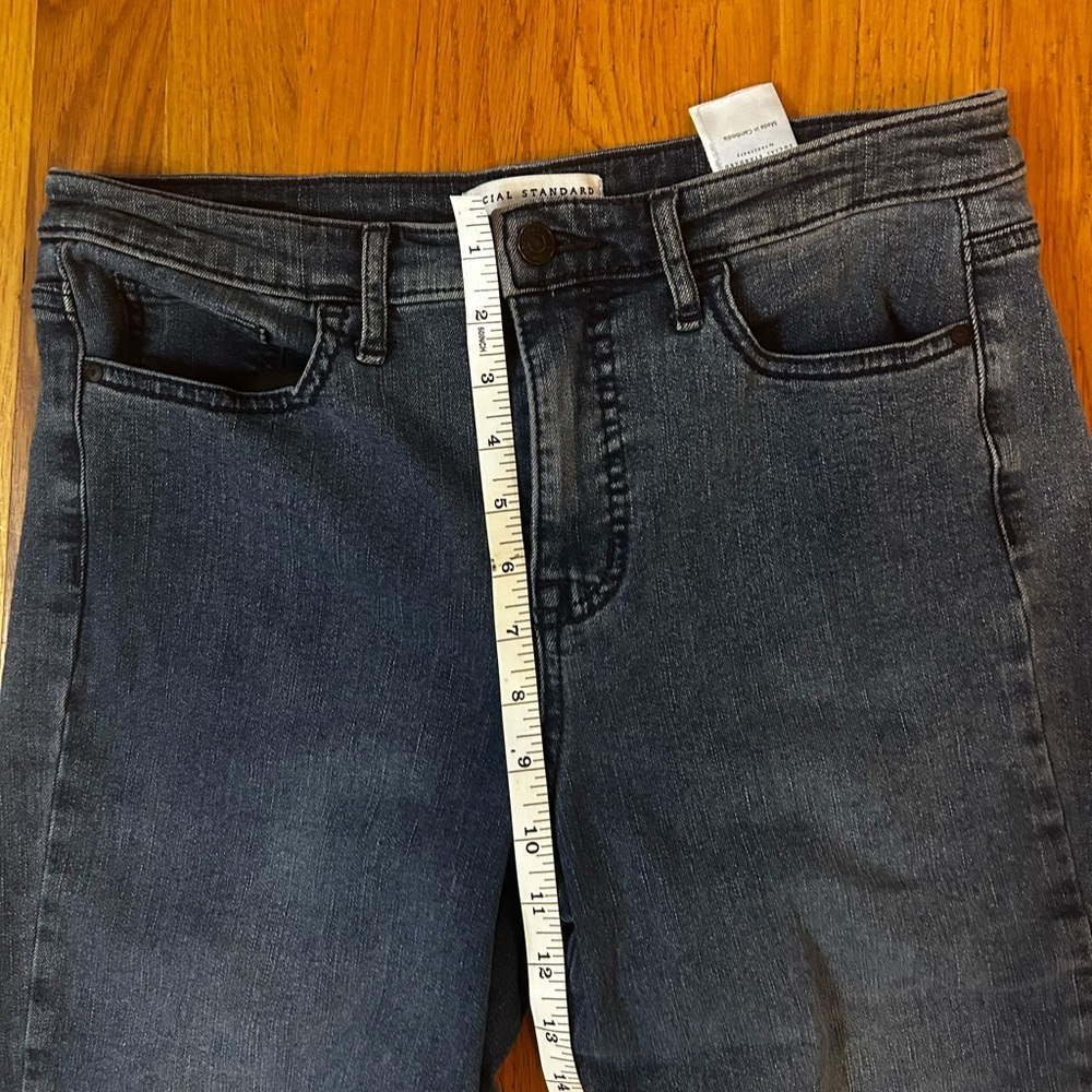 Social Standard by Sanctuary High-Rise Crop Straight Jeans - Picture 11 of 15
